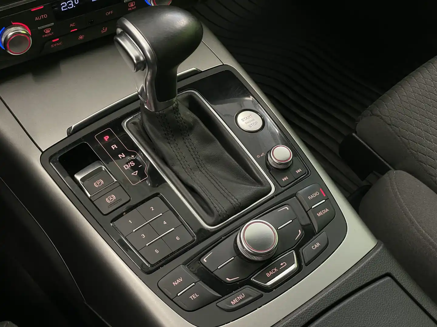 car-image