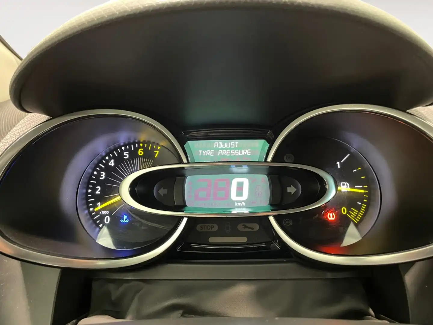 car-image
