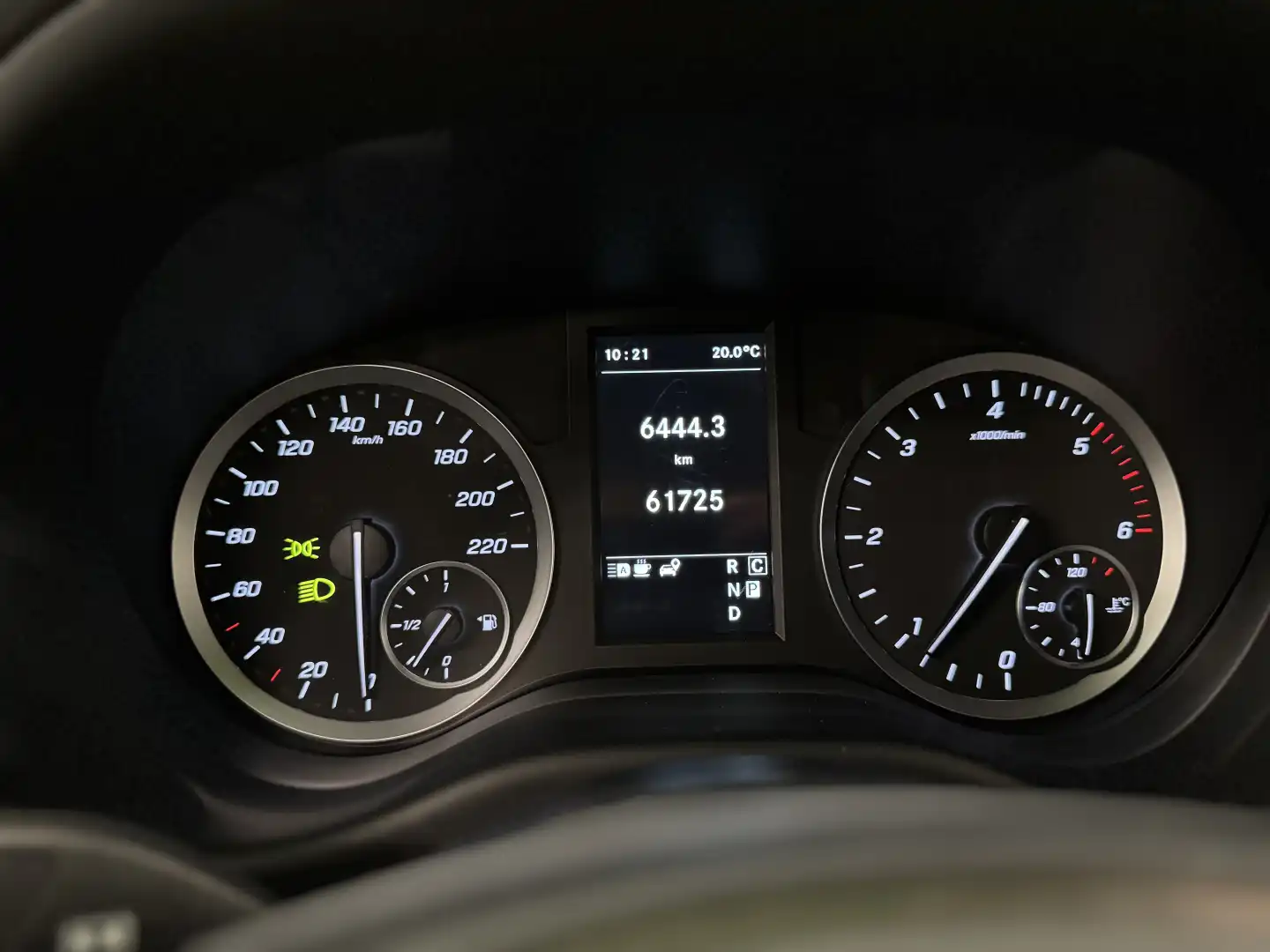 car-image