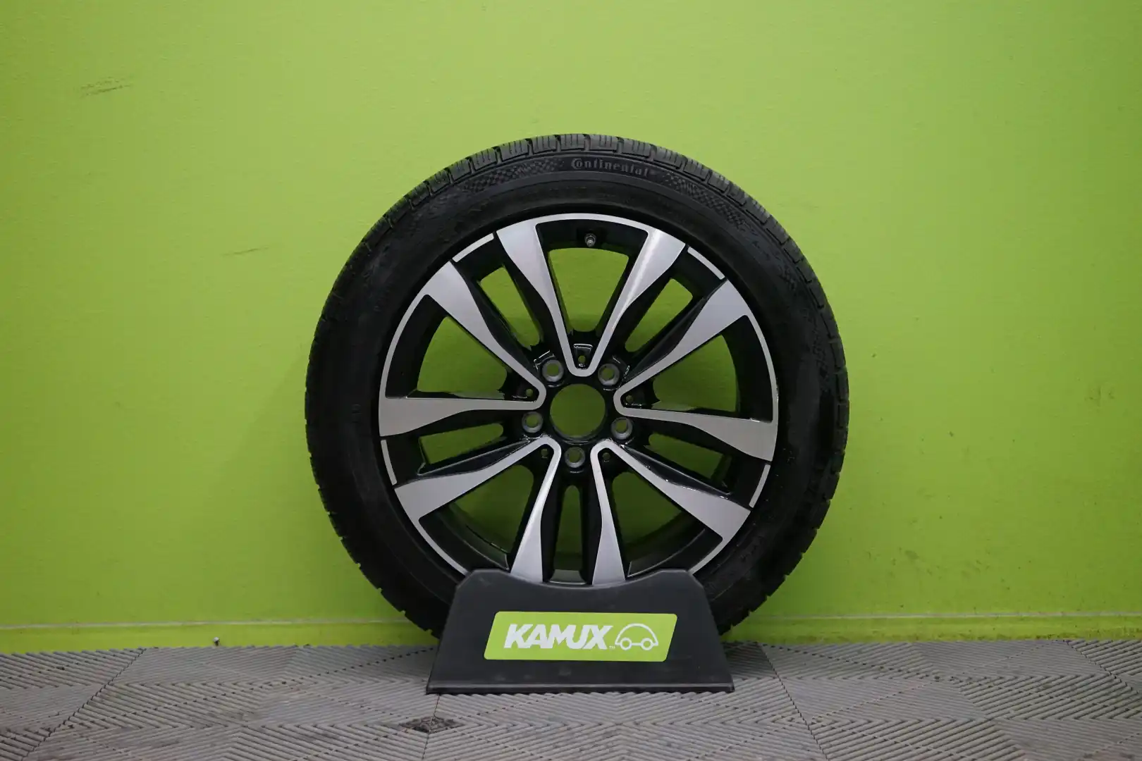 car-image