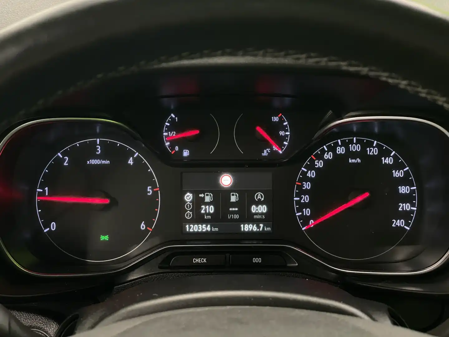 car-image