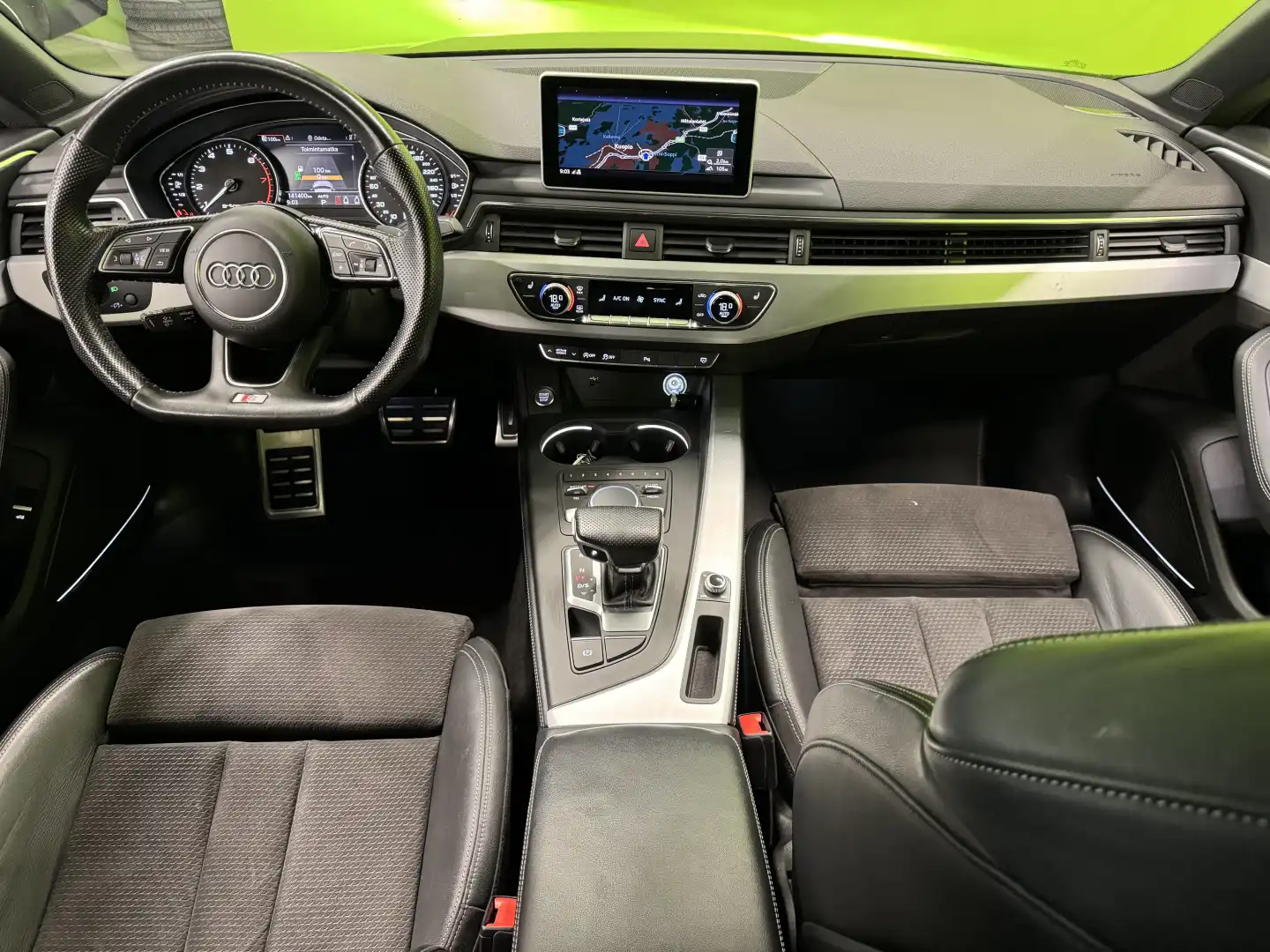 car-image