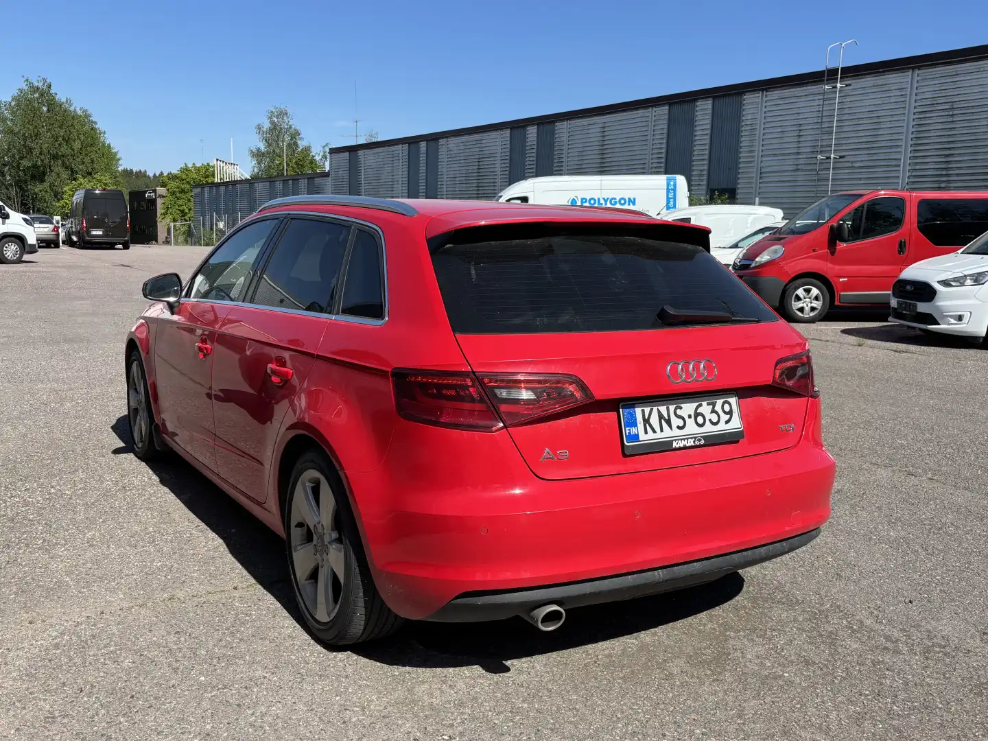 car-image