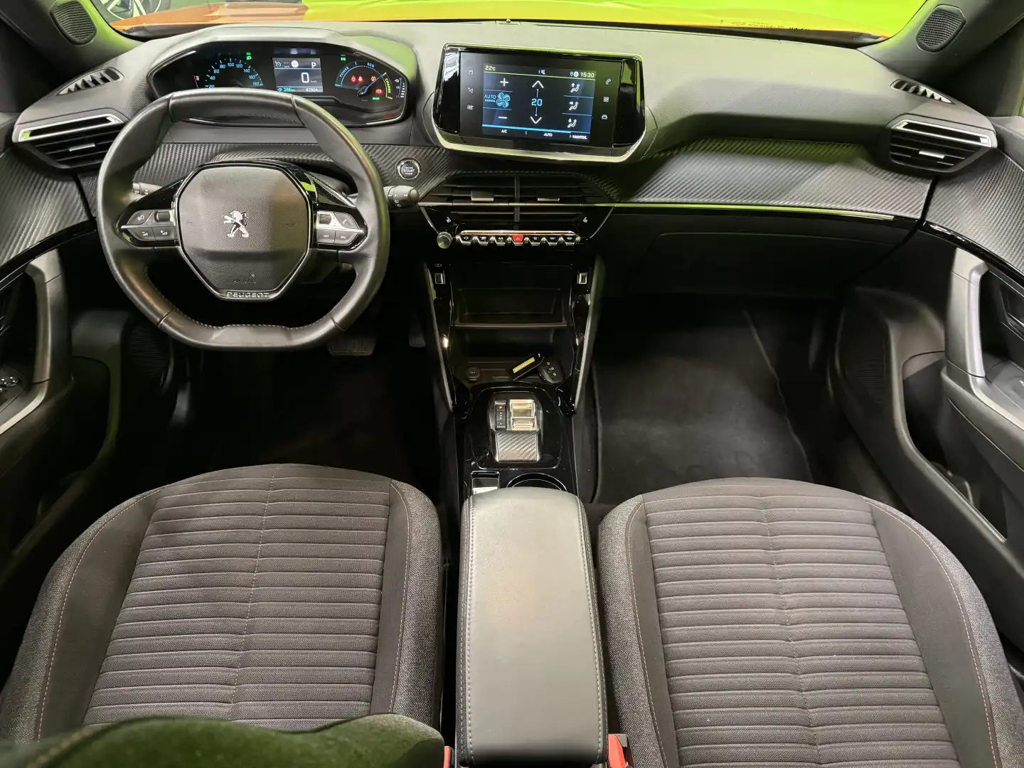 car-image