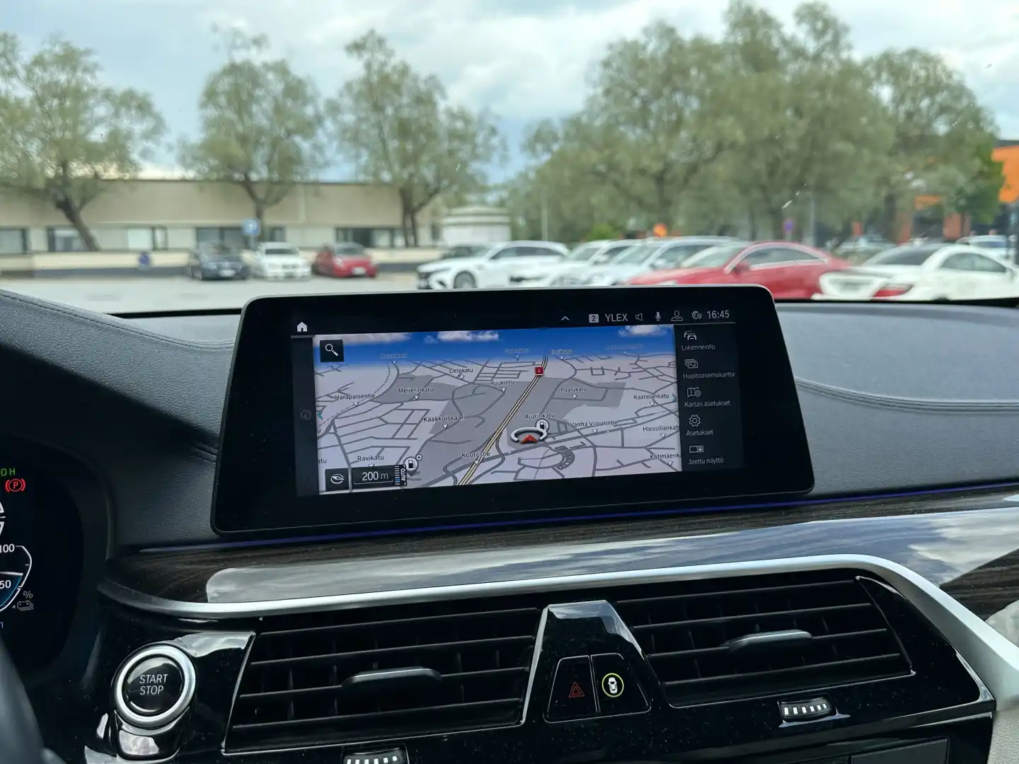 car-image