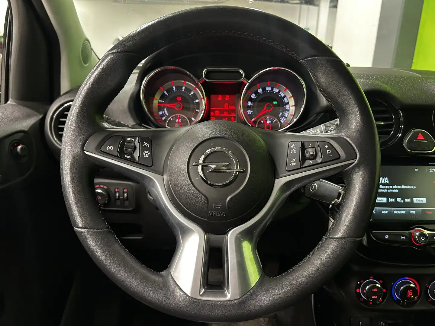 car-image