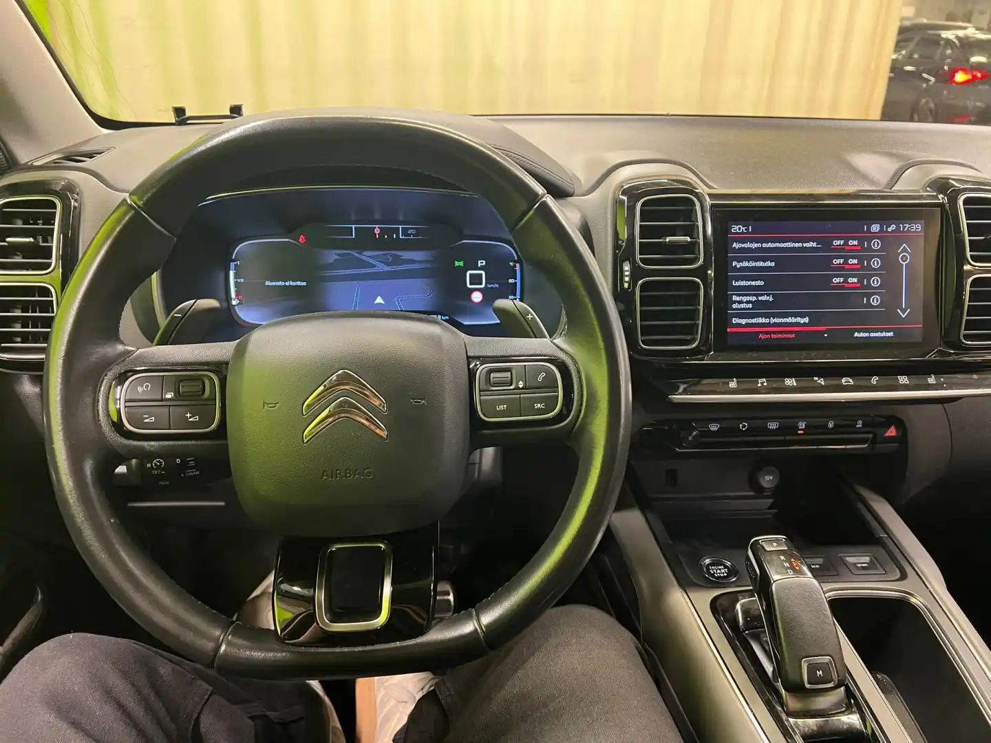car-image
