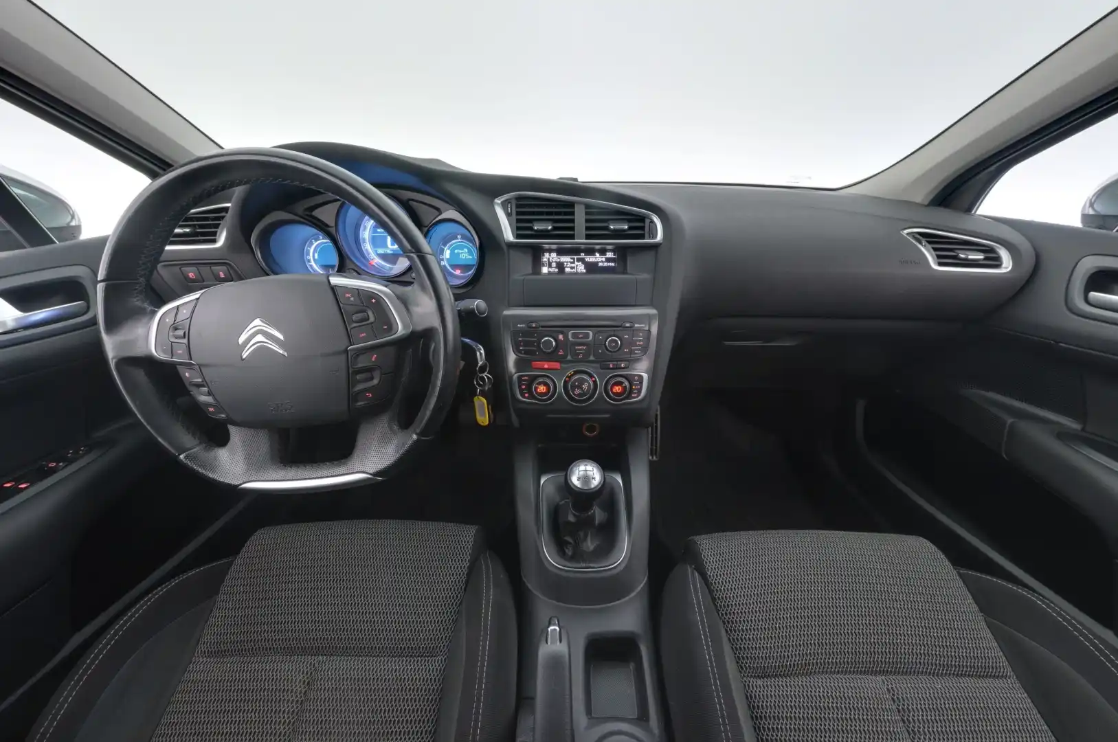 car-image