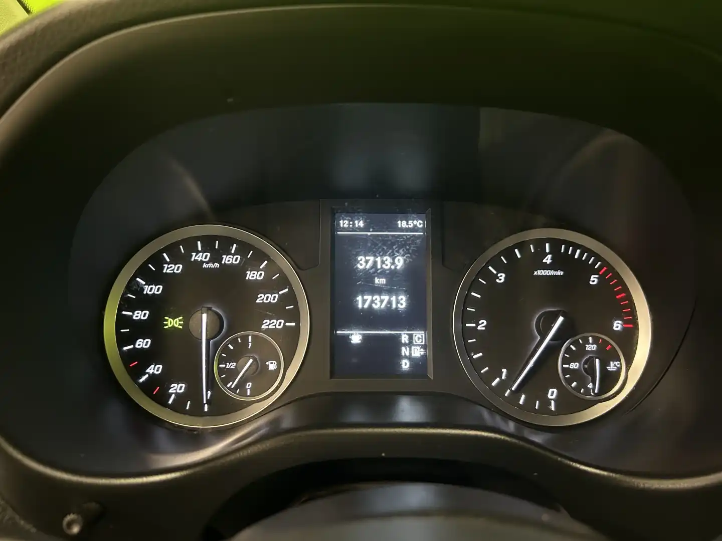 car-image