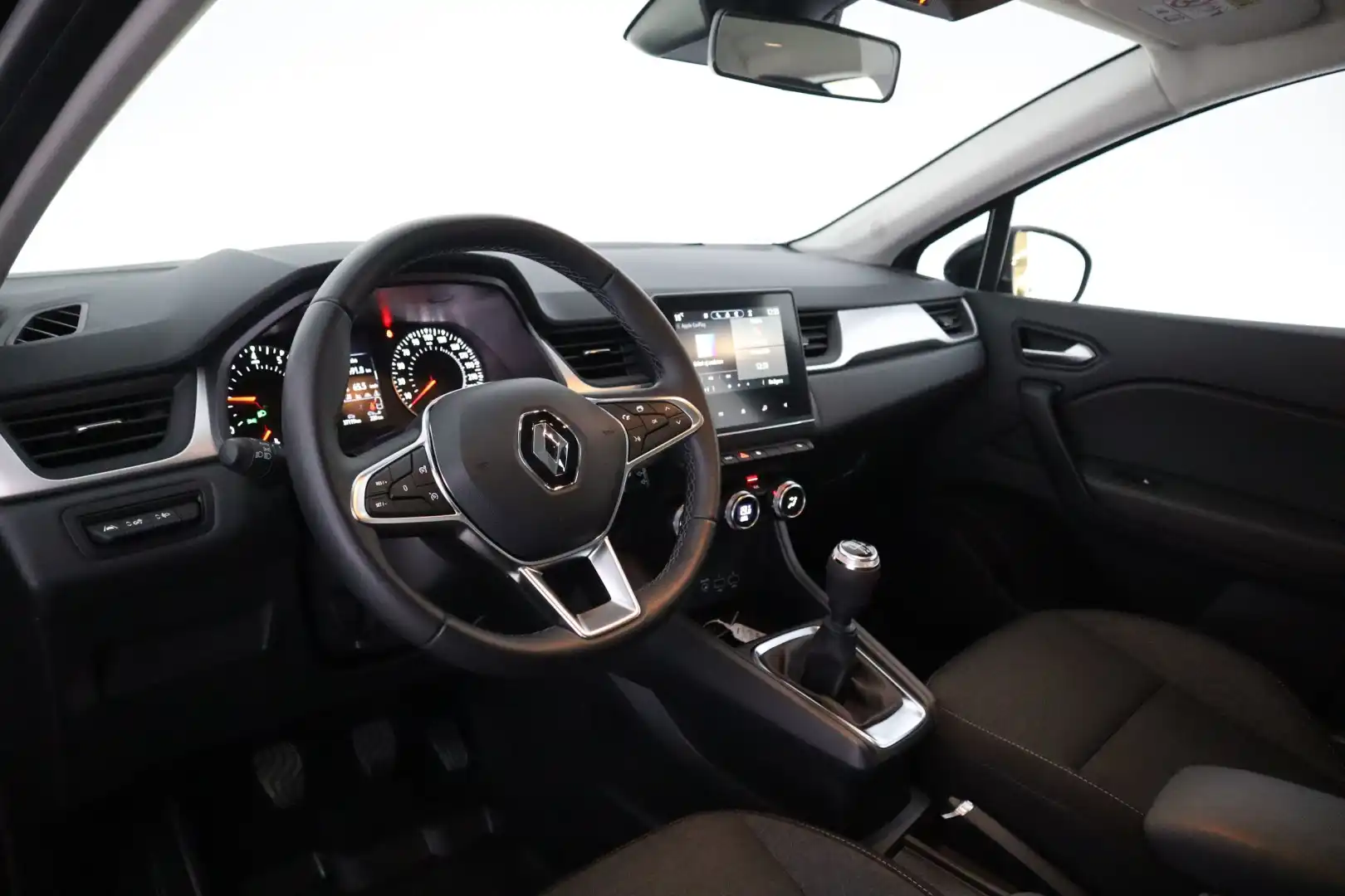 car-image
