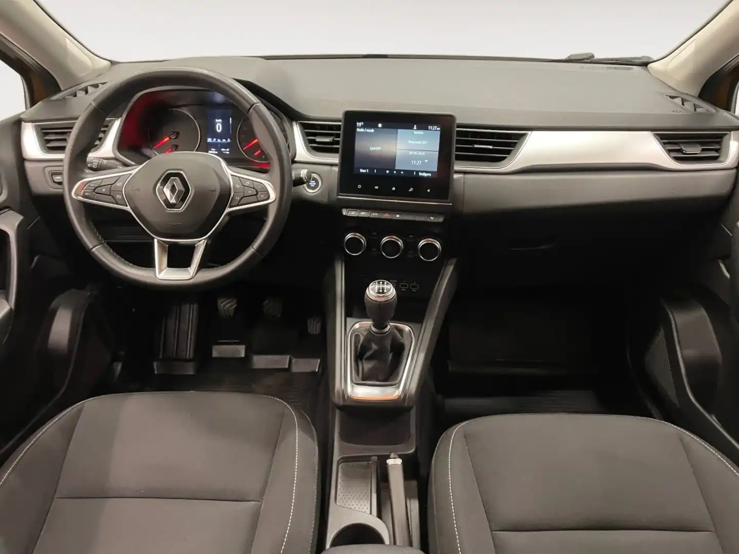 car-image