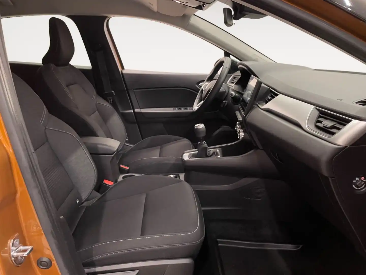 car-image