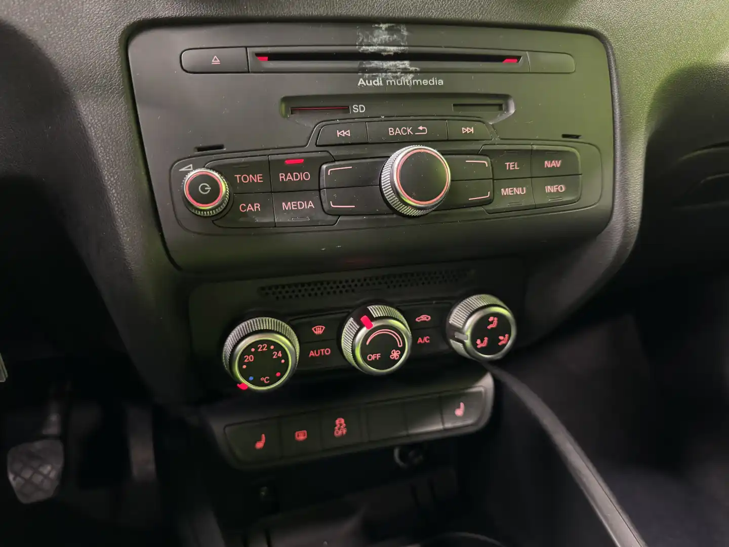 car-image