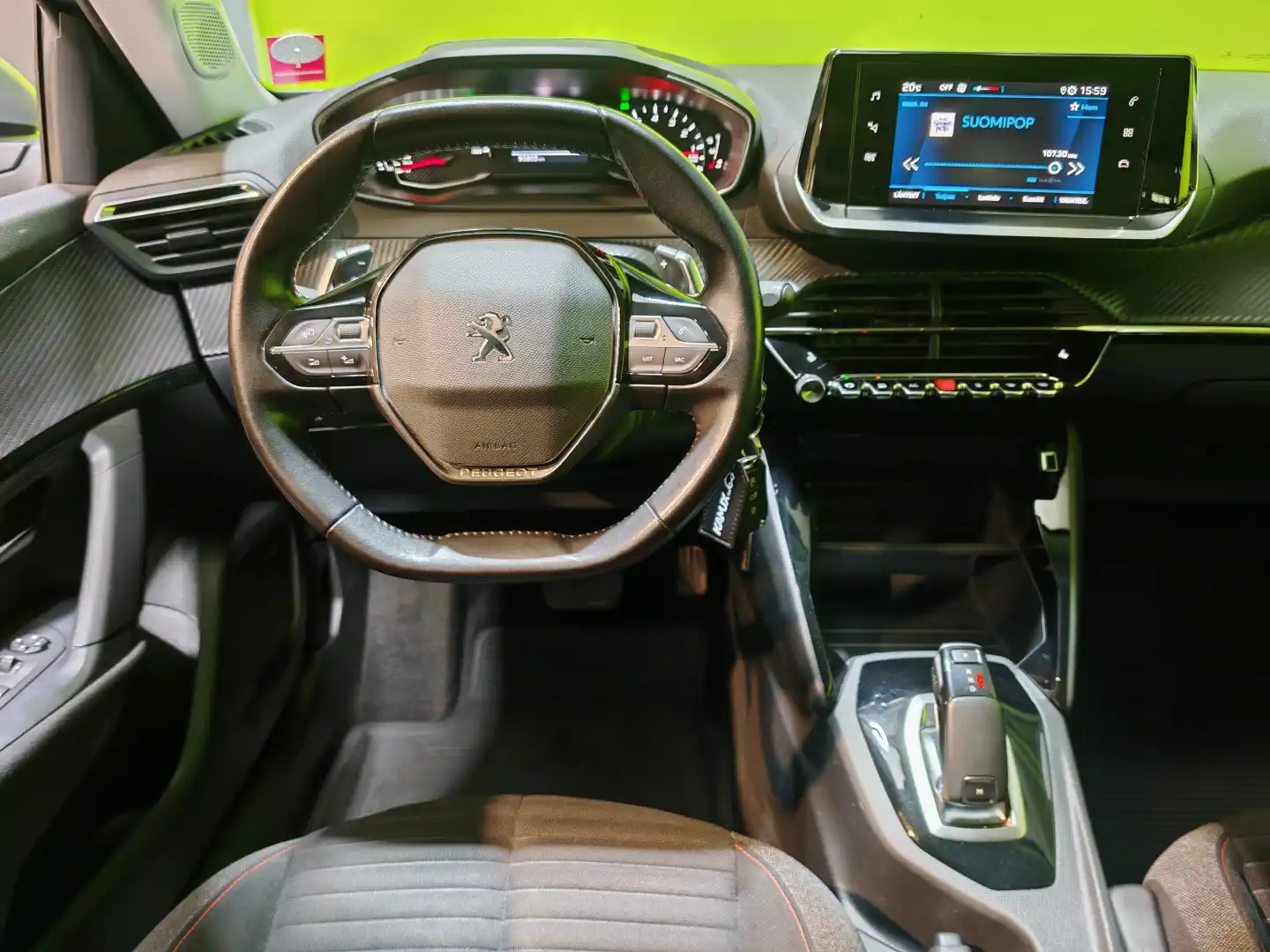 car-image