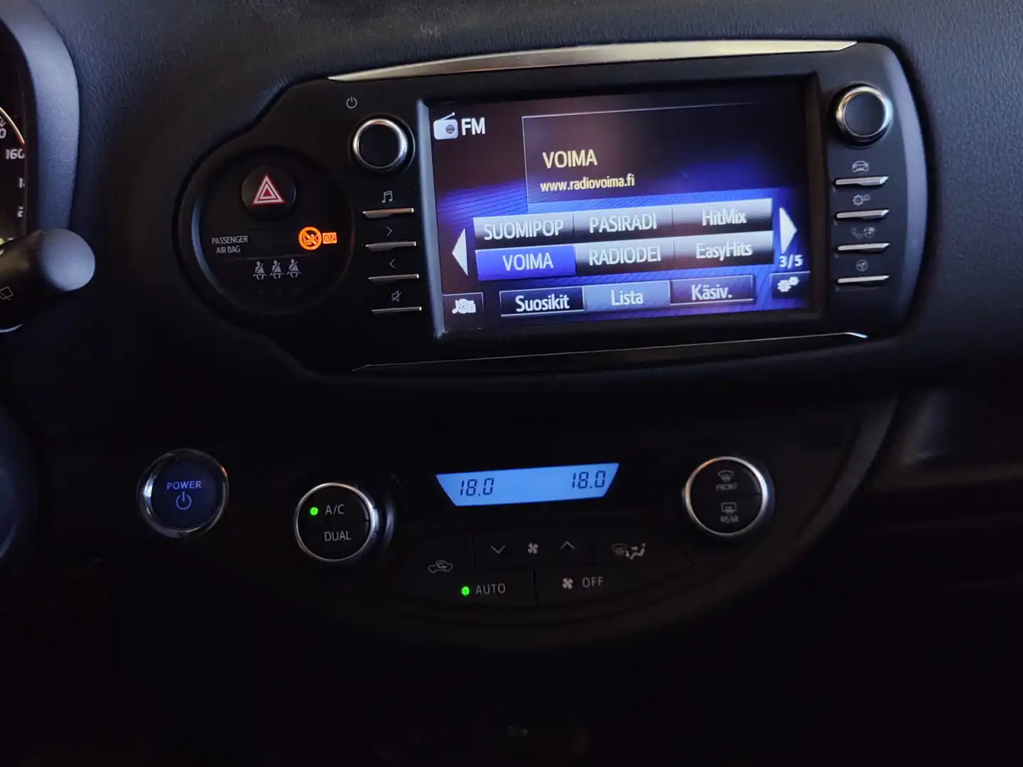 car-image