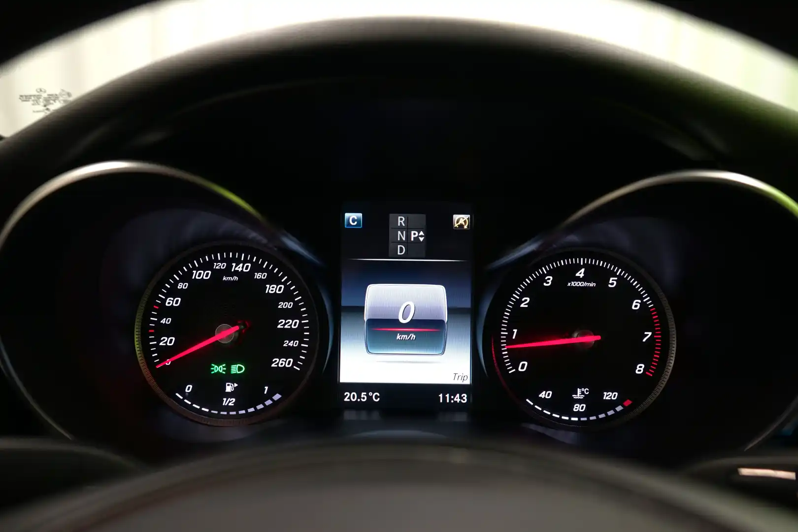 car-image