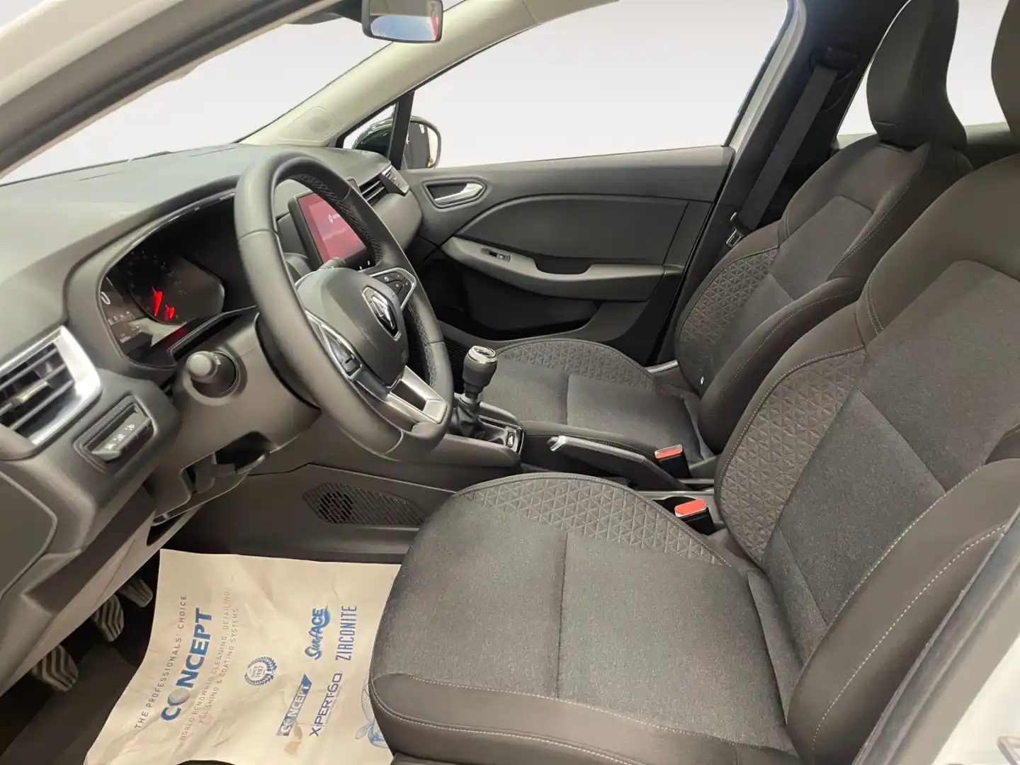 car-image