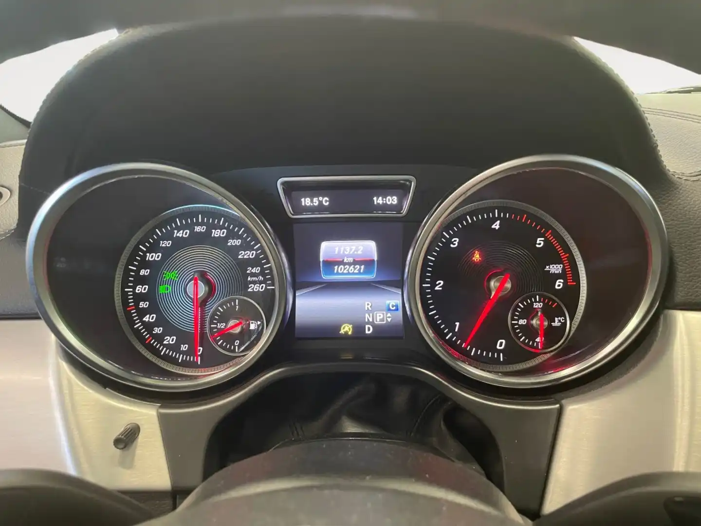 car-image