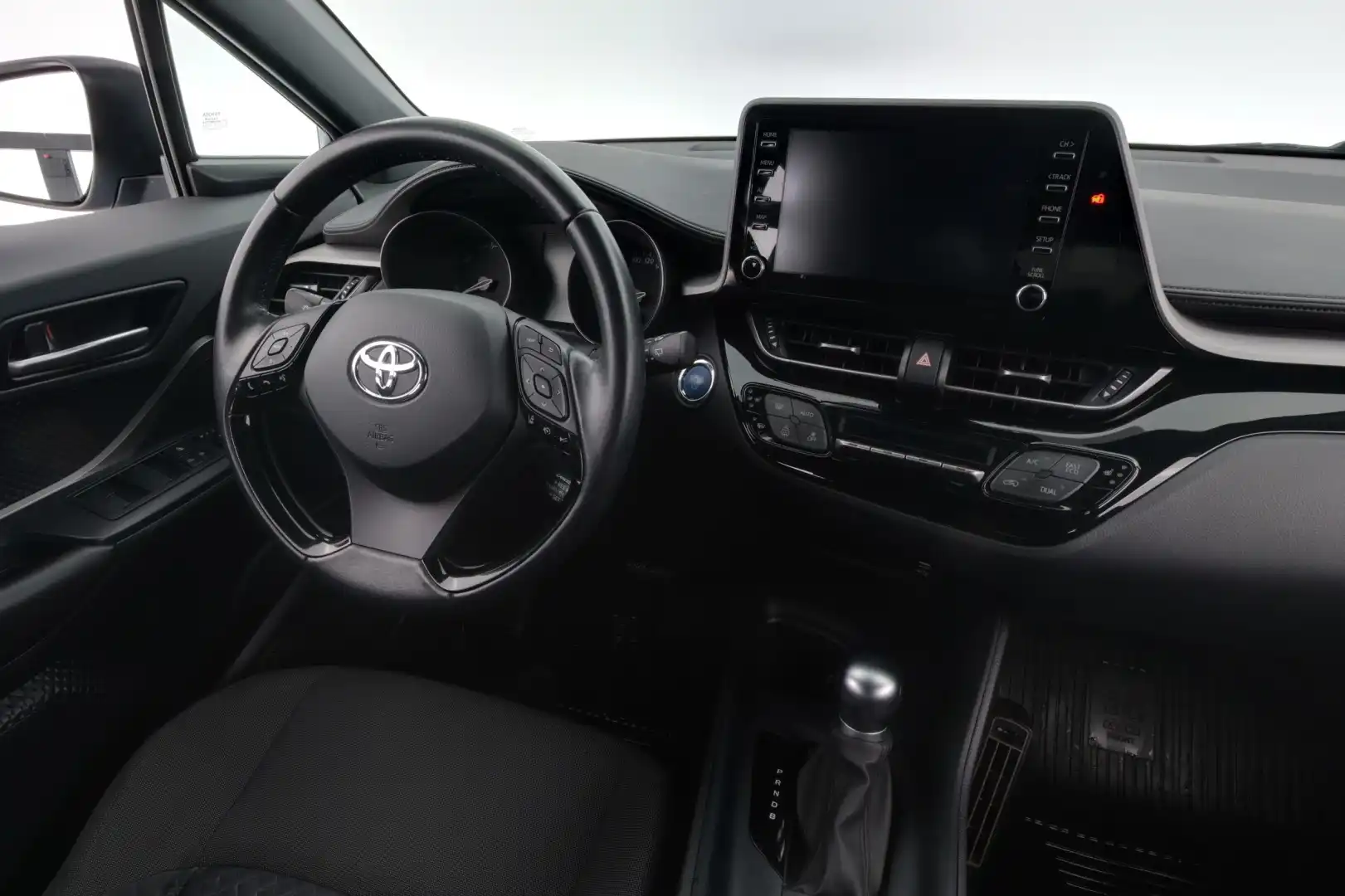 car-image