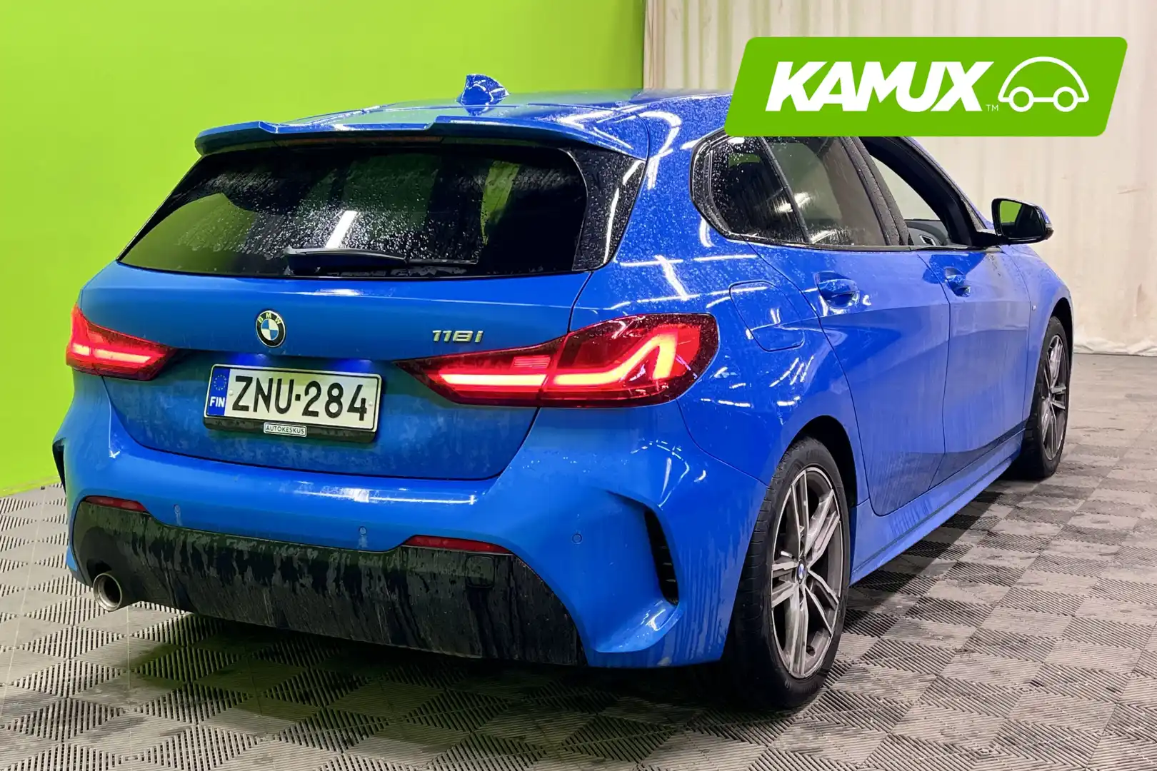 car-image