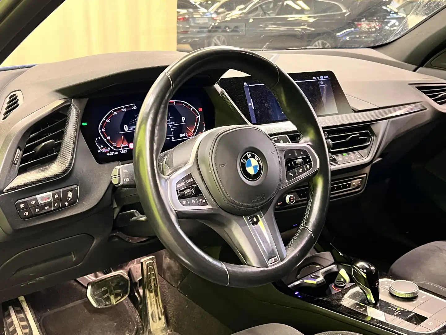 car-image