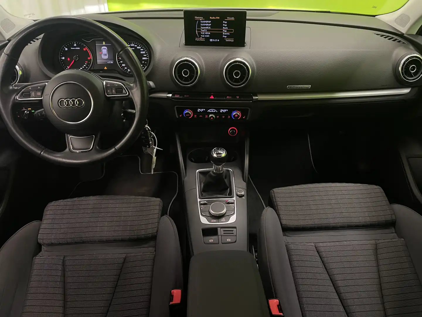 car-image