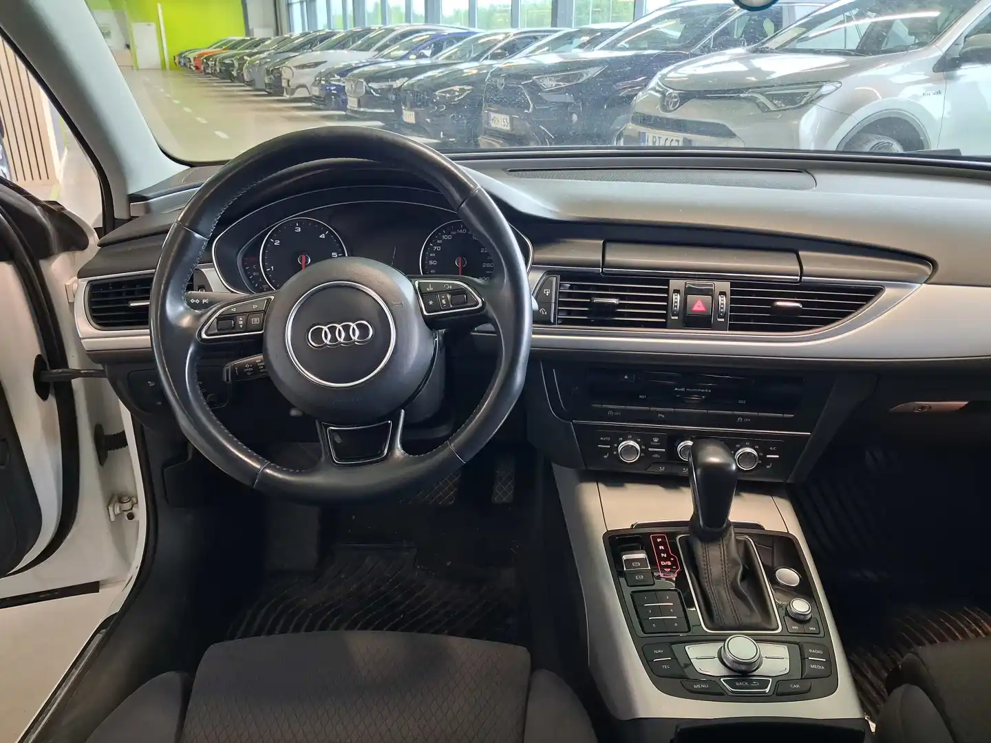 car-image