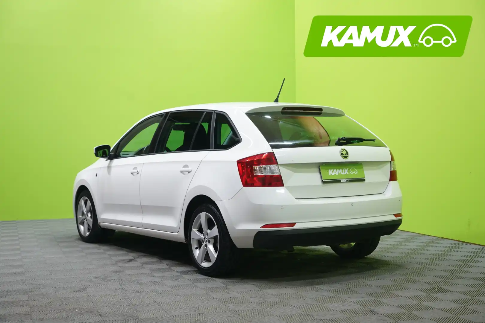 car-image