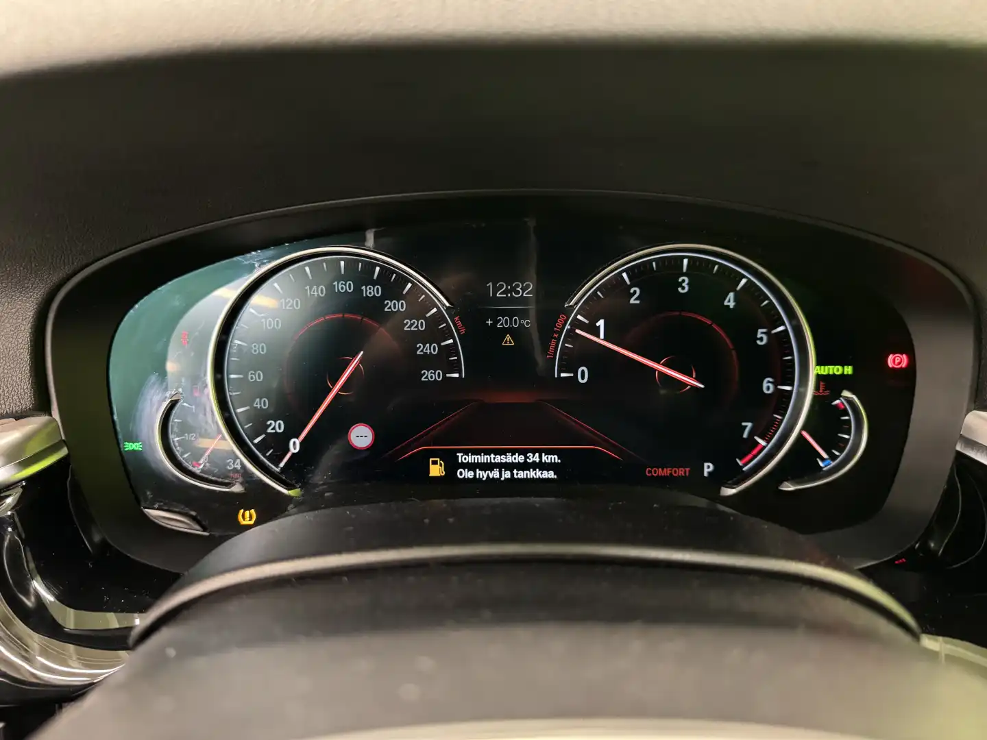 car-image