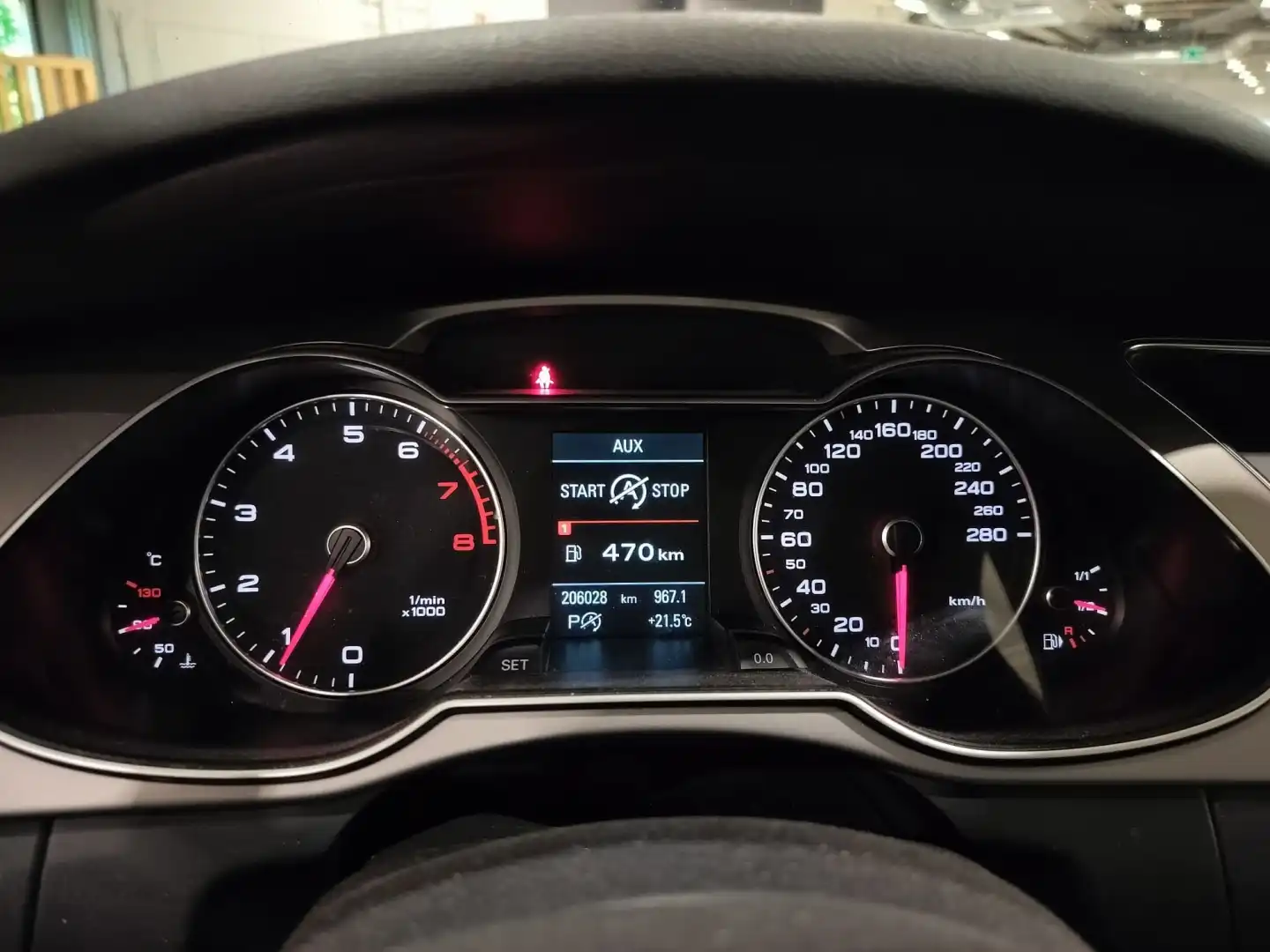 car-image