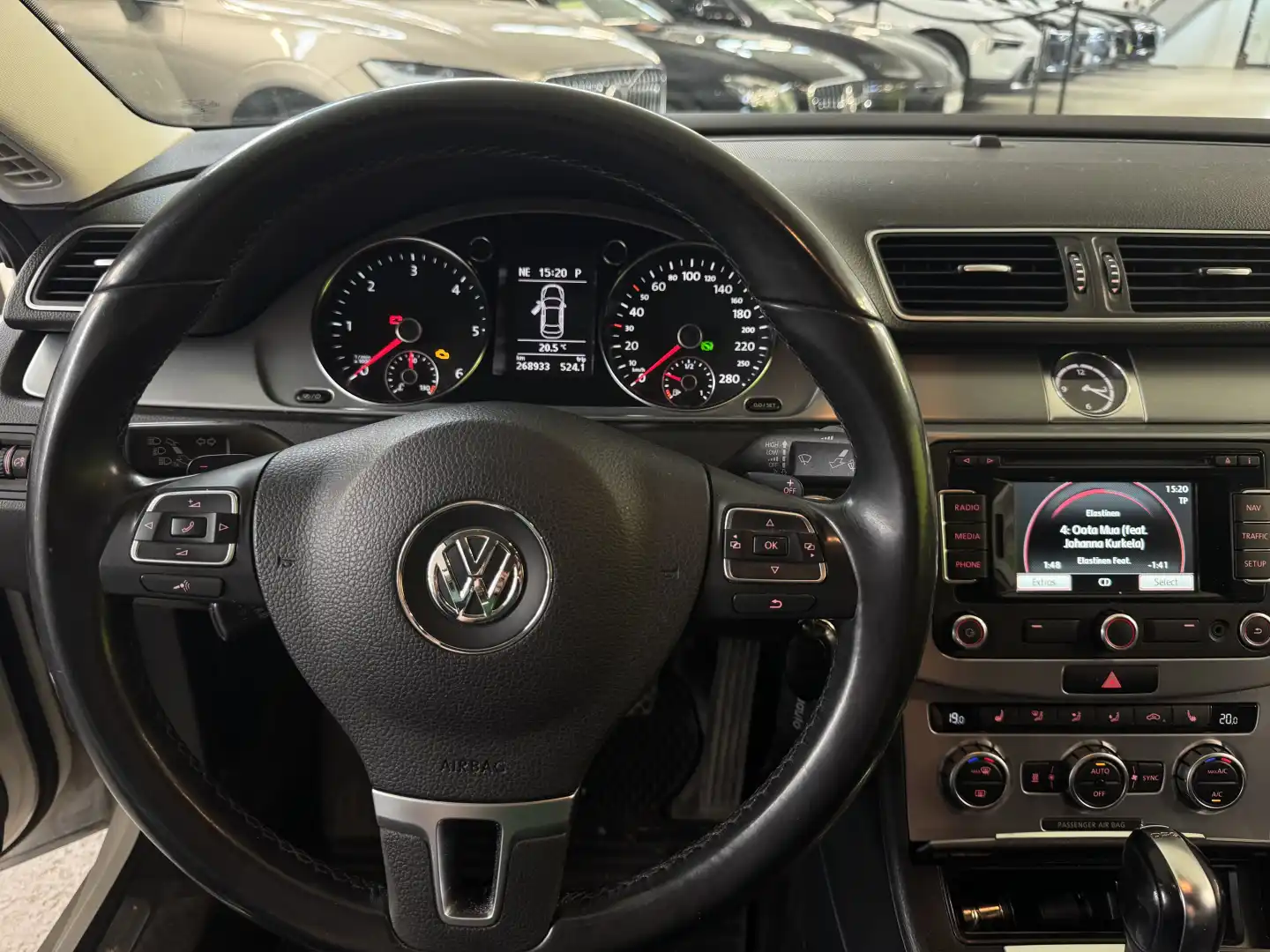 car-image