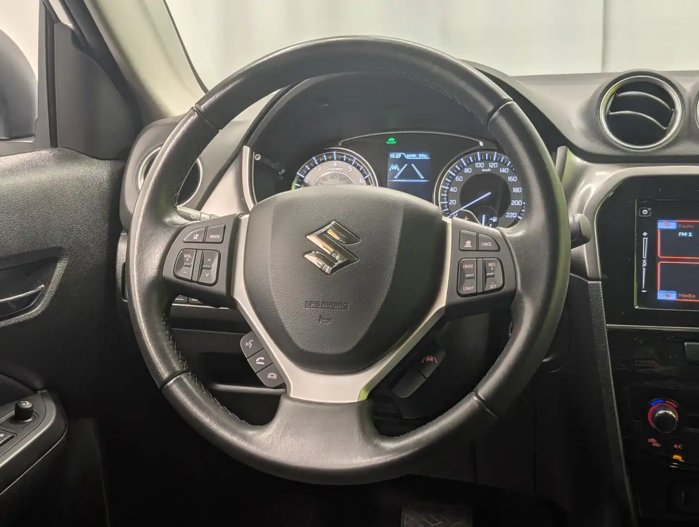 car-image