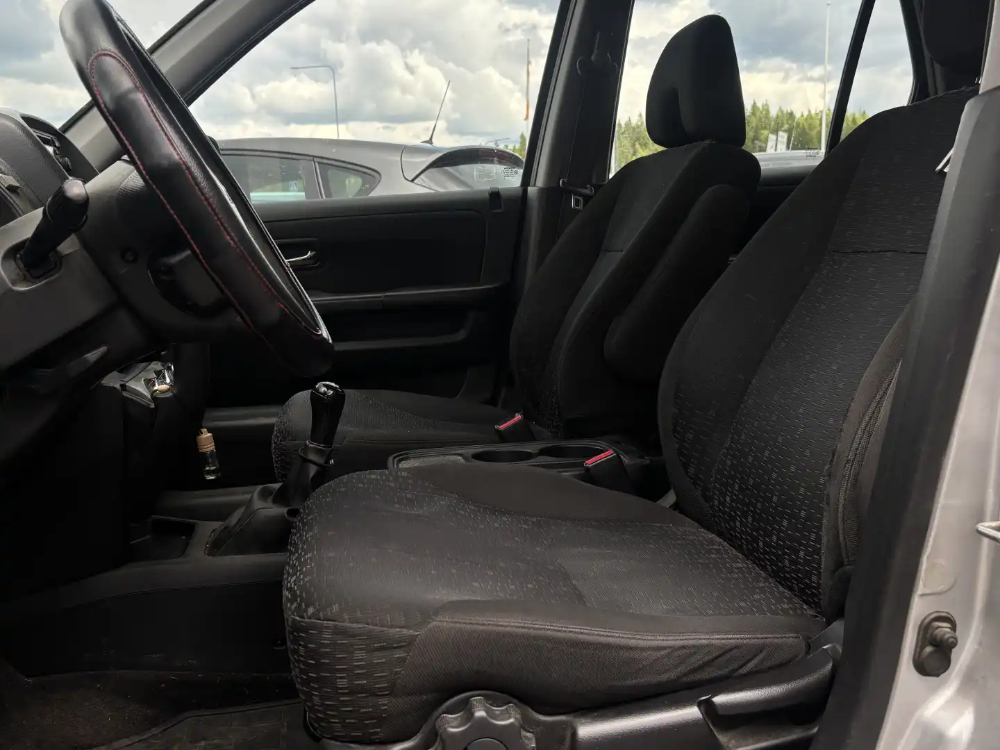 car-image