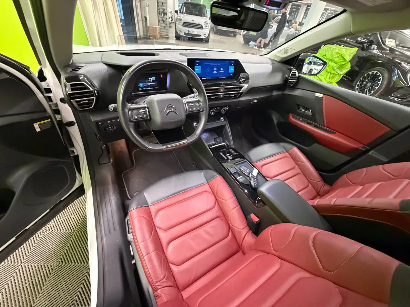 car-image
