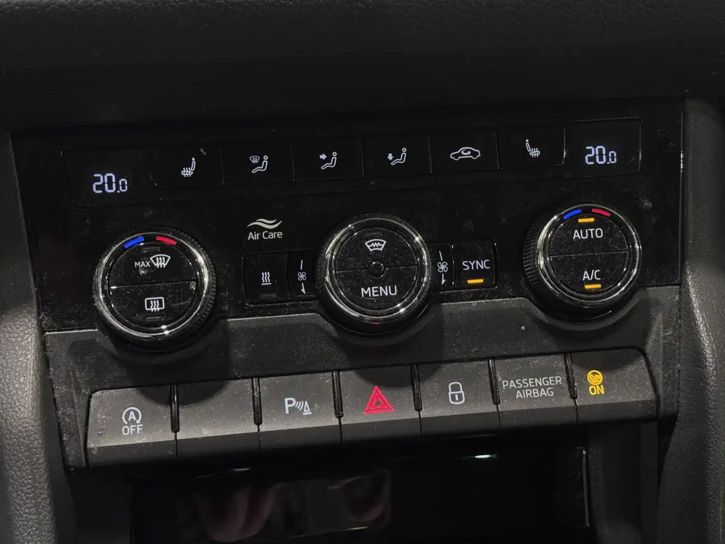 car-image