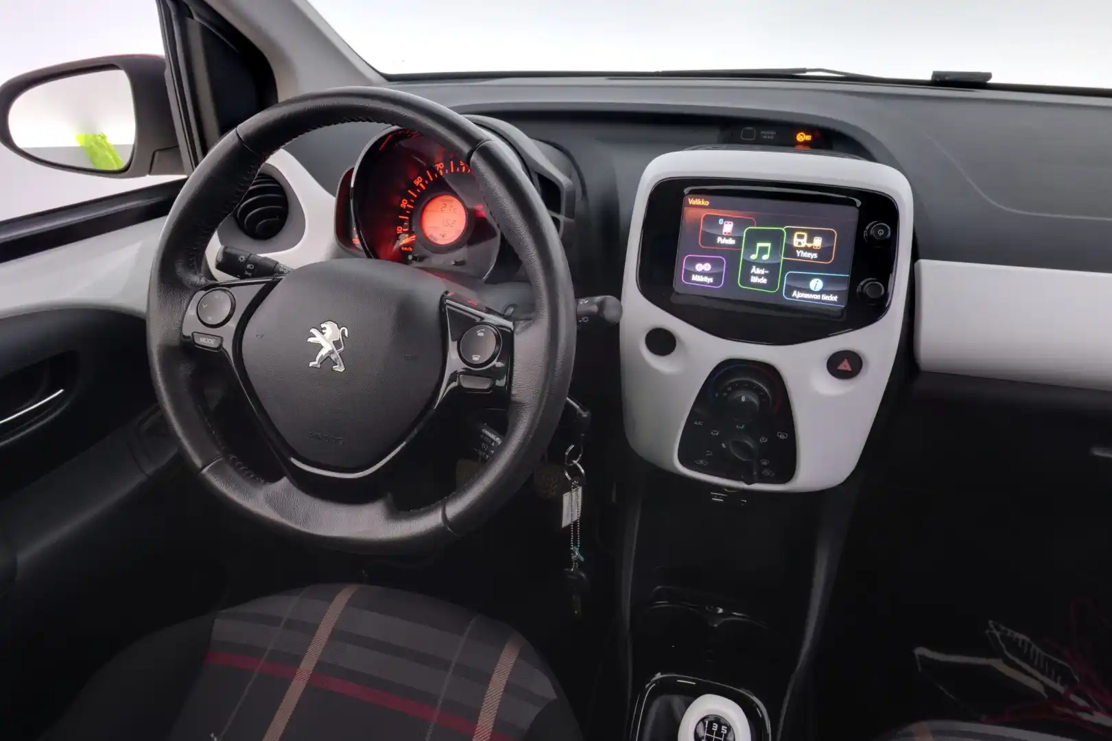 car-image