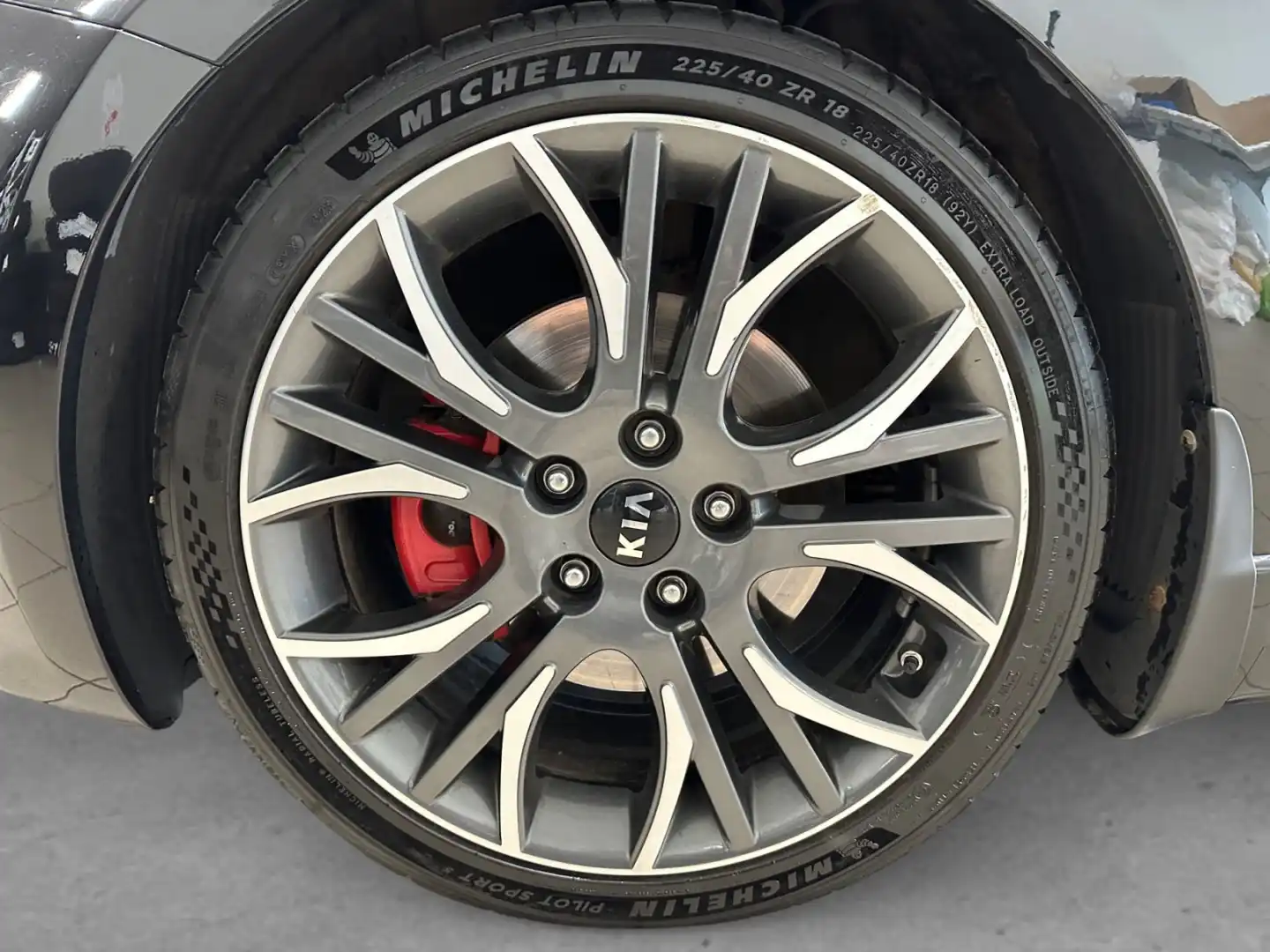 car-image