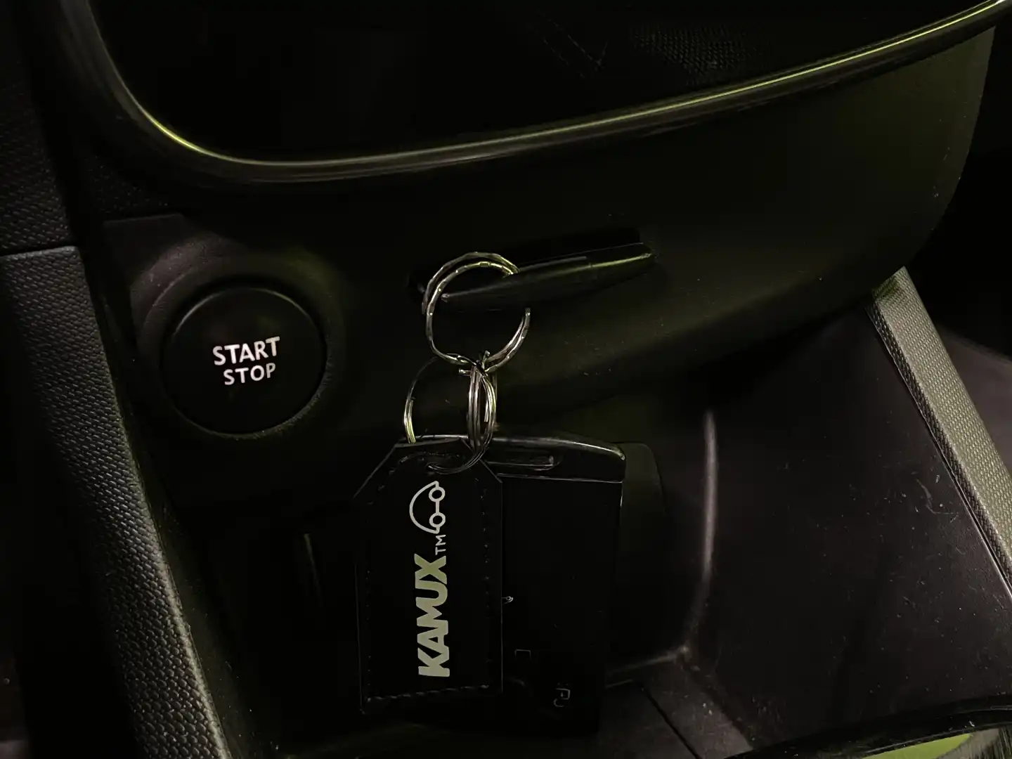 car-image