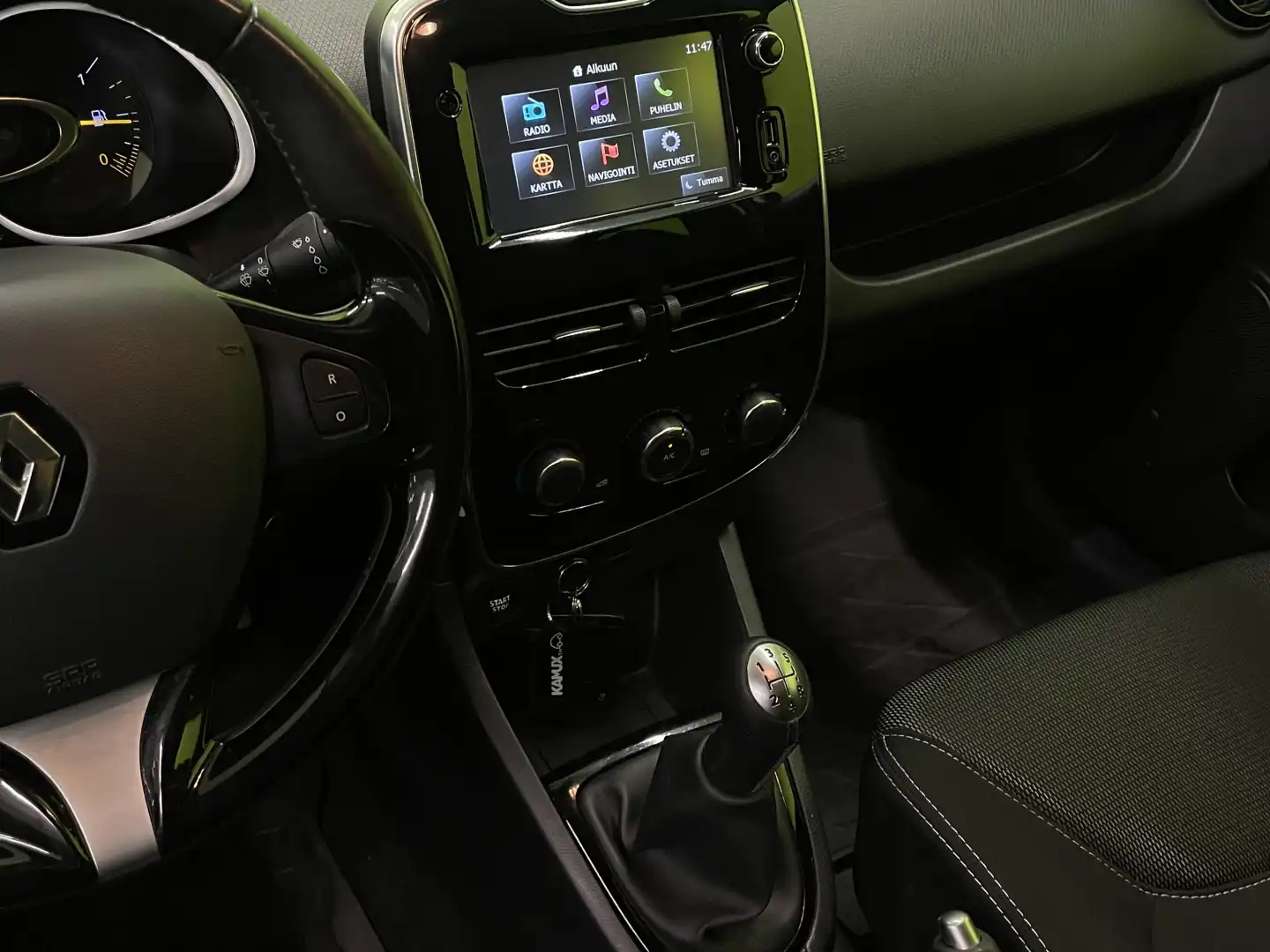 car-image