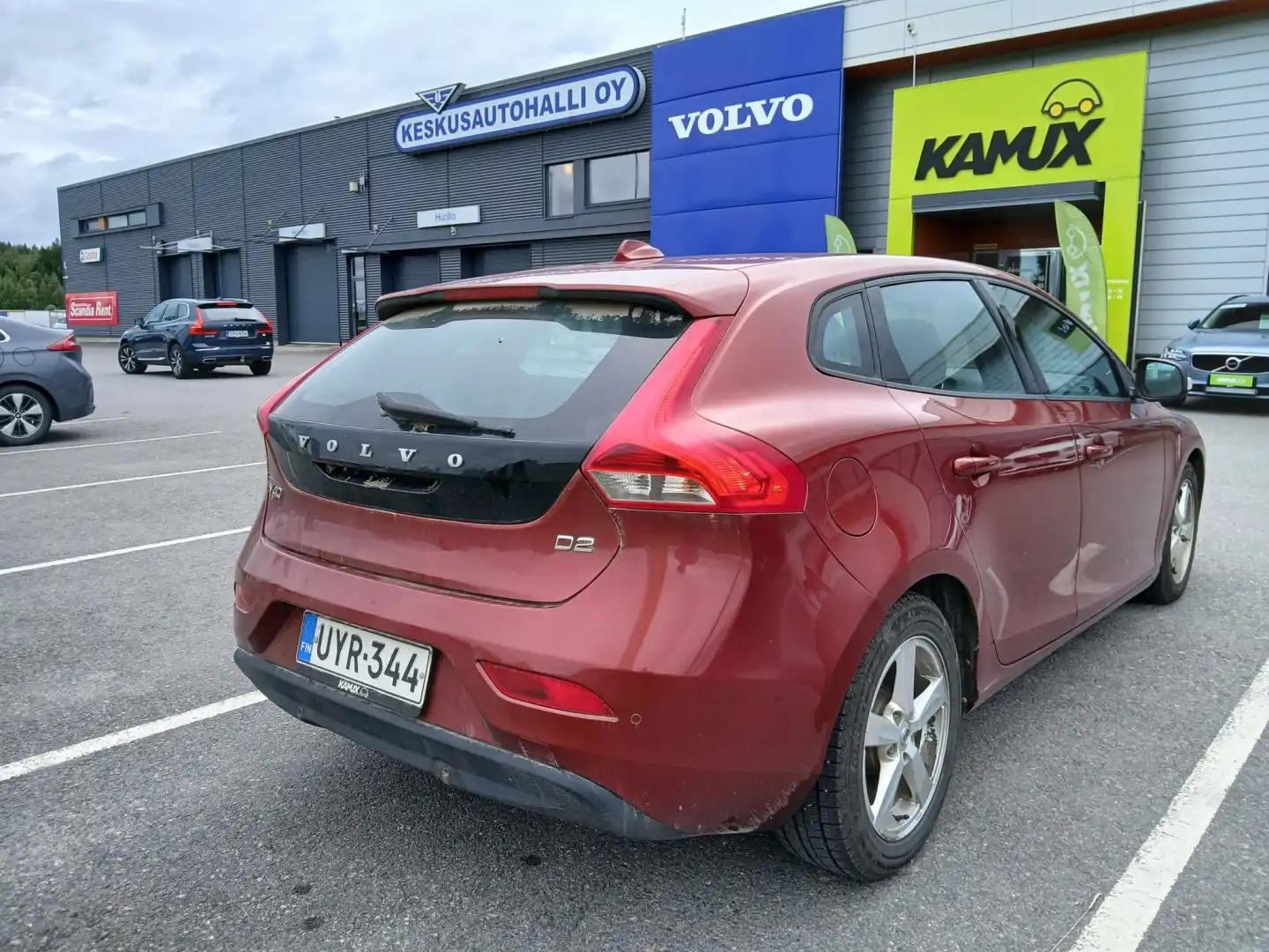 car-image