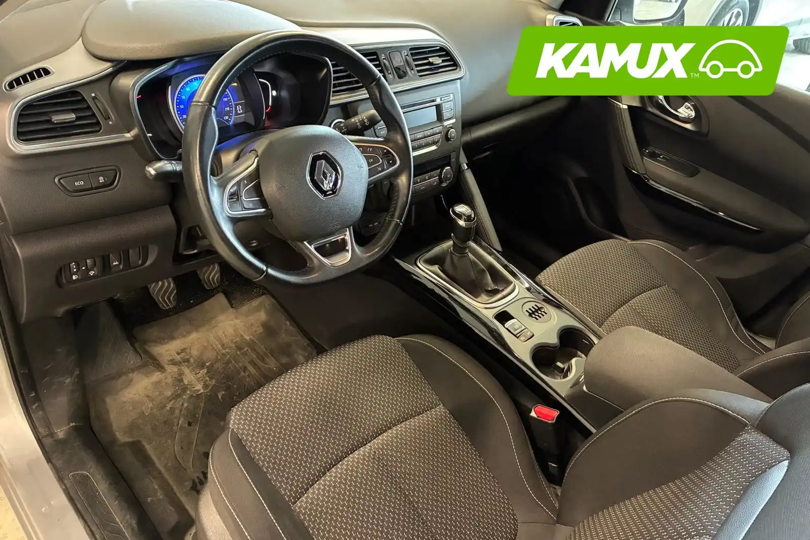 car-image