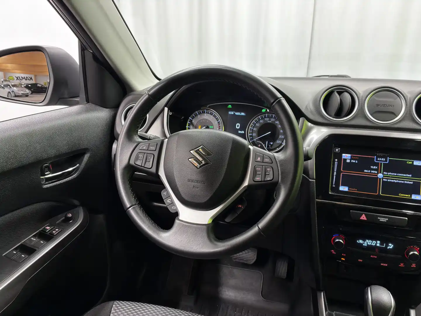 car-image