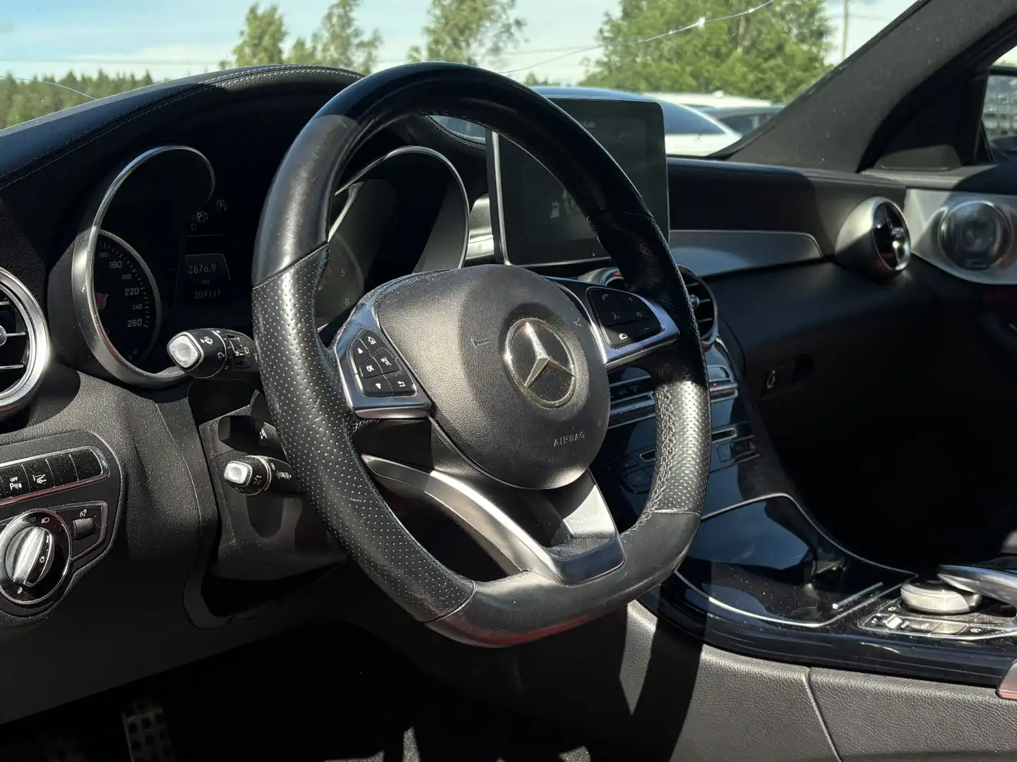 car-image