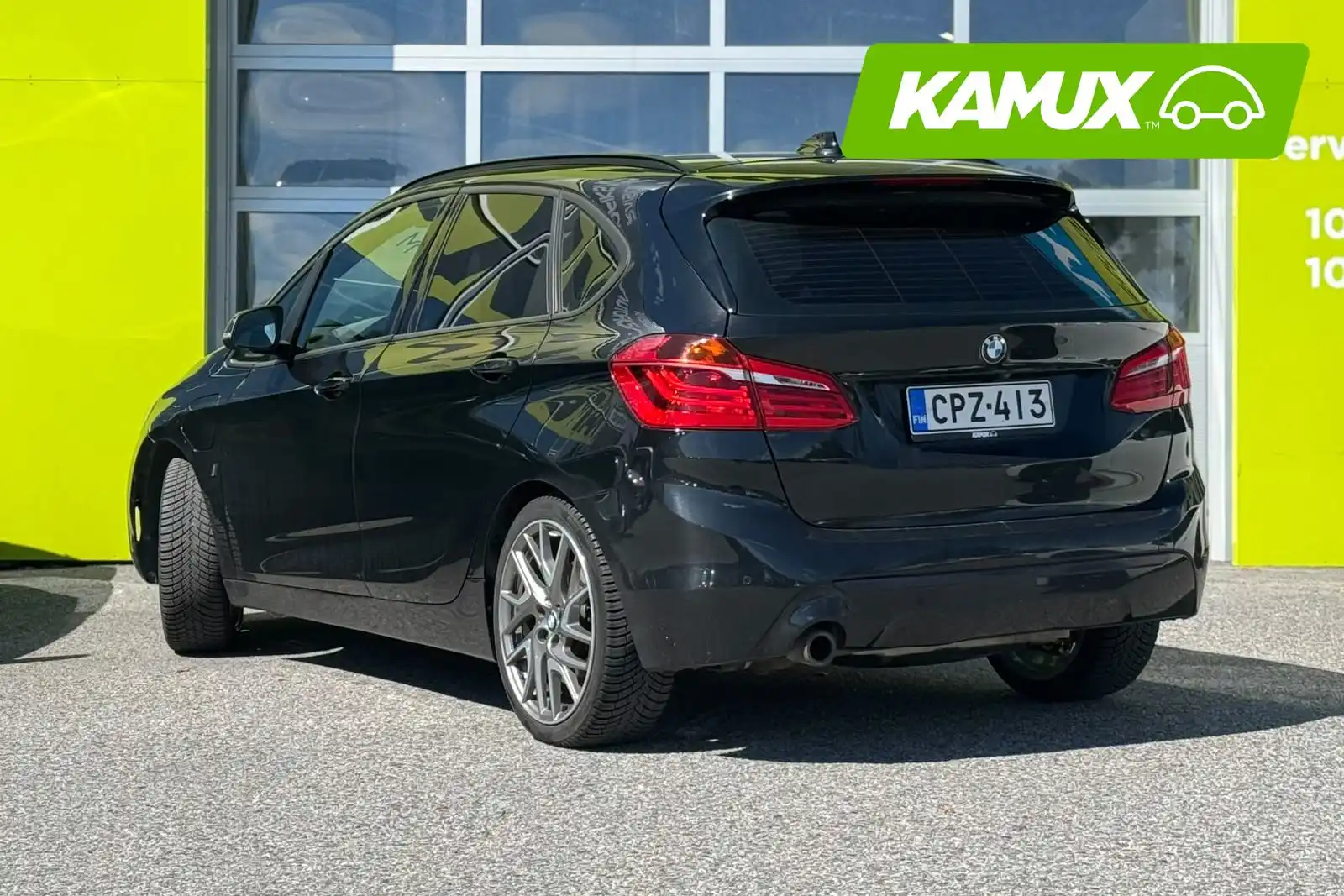 car-image