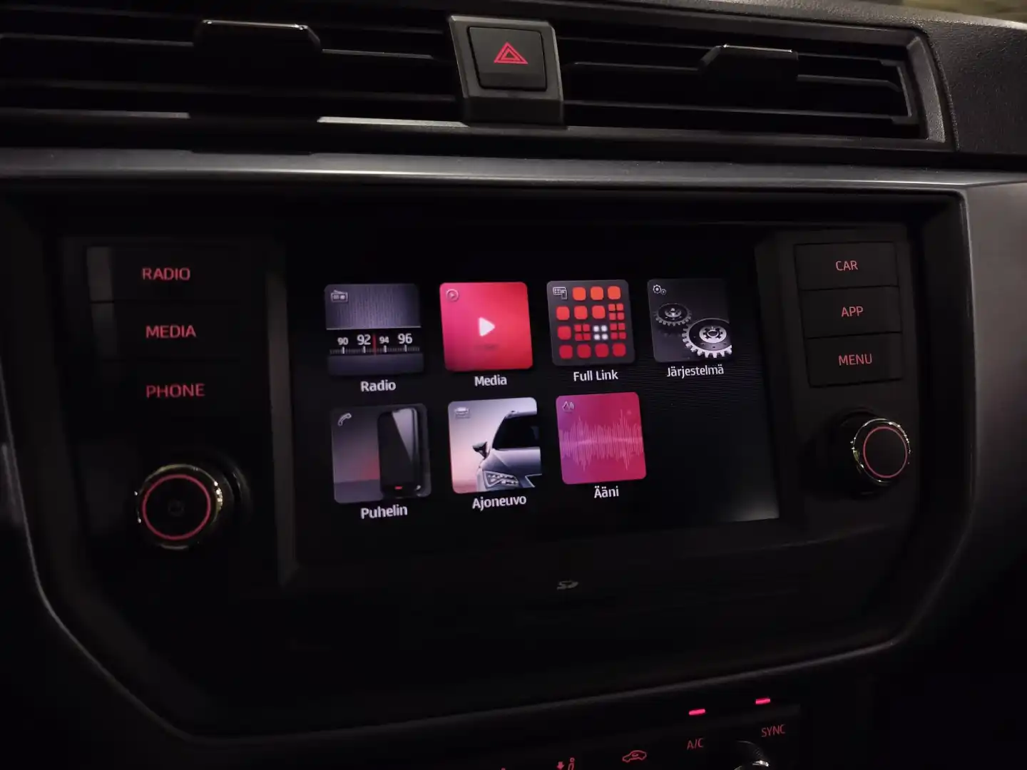 car-image