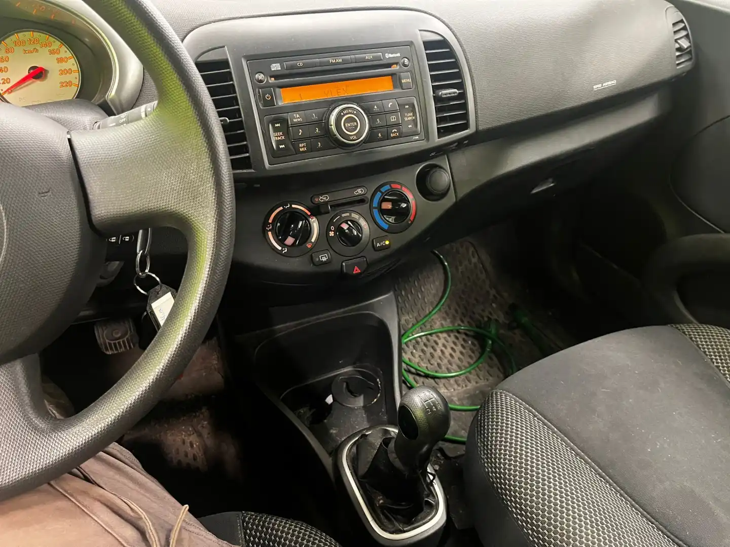 car-image