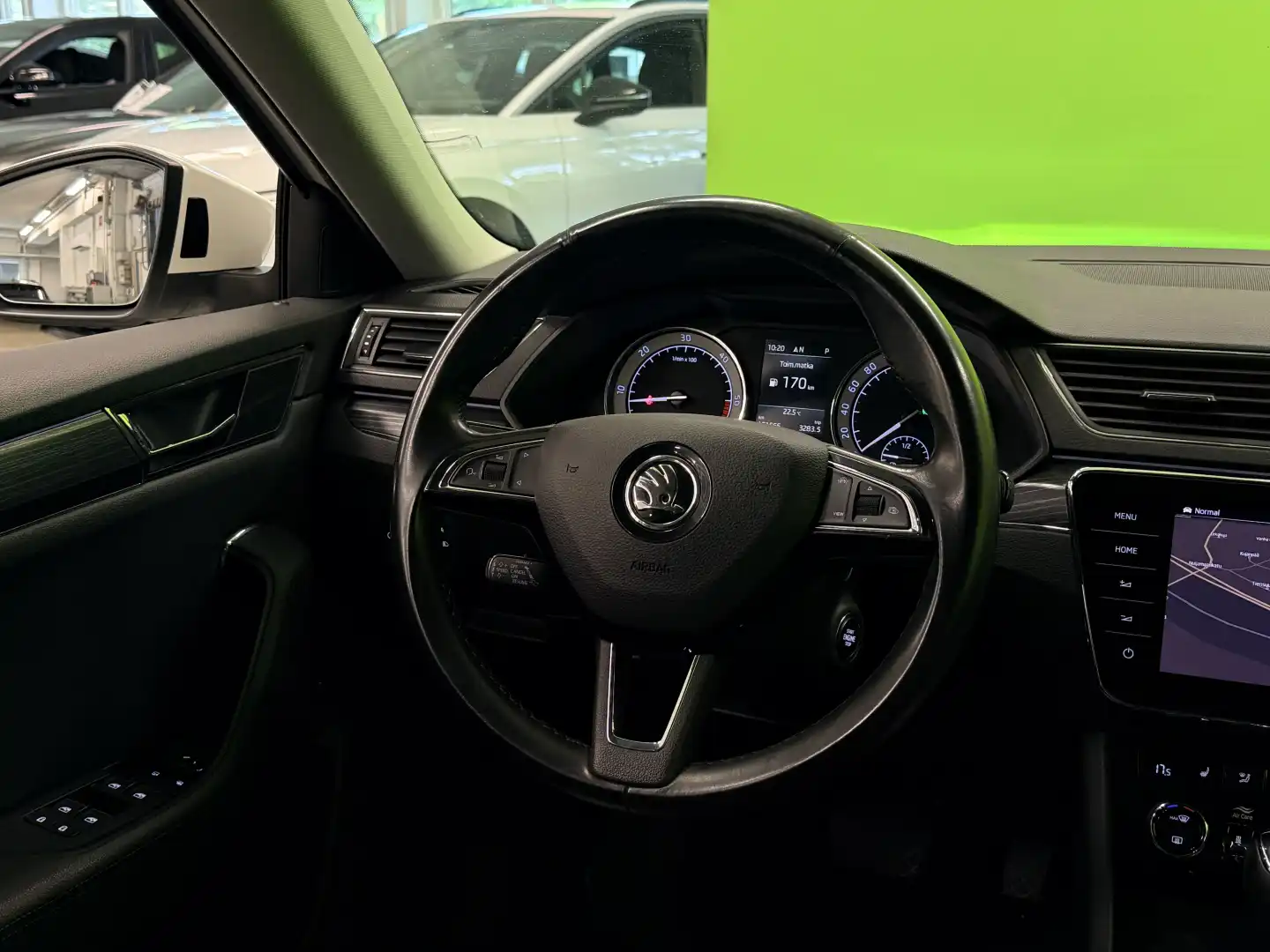 car-image