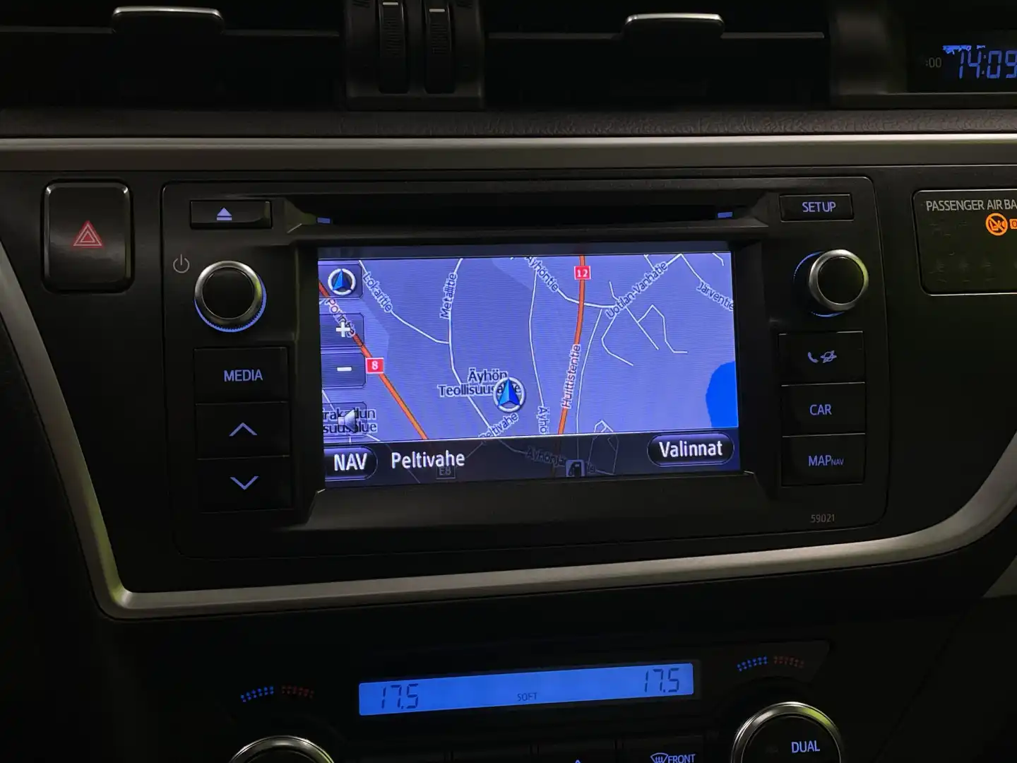 car-image