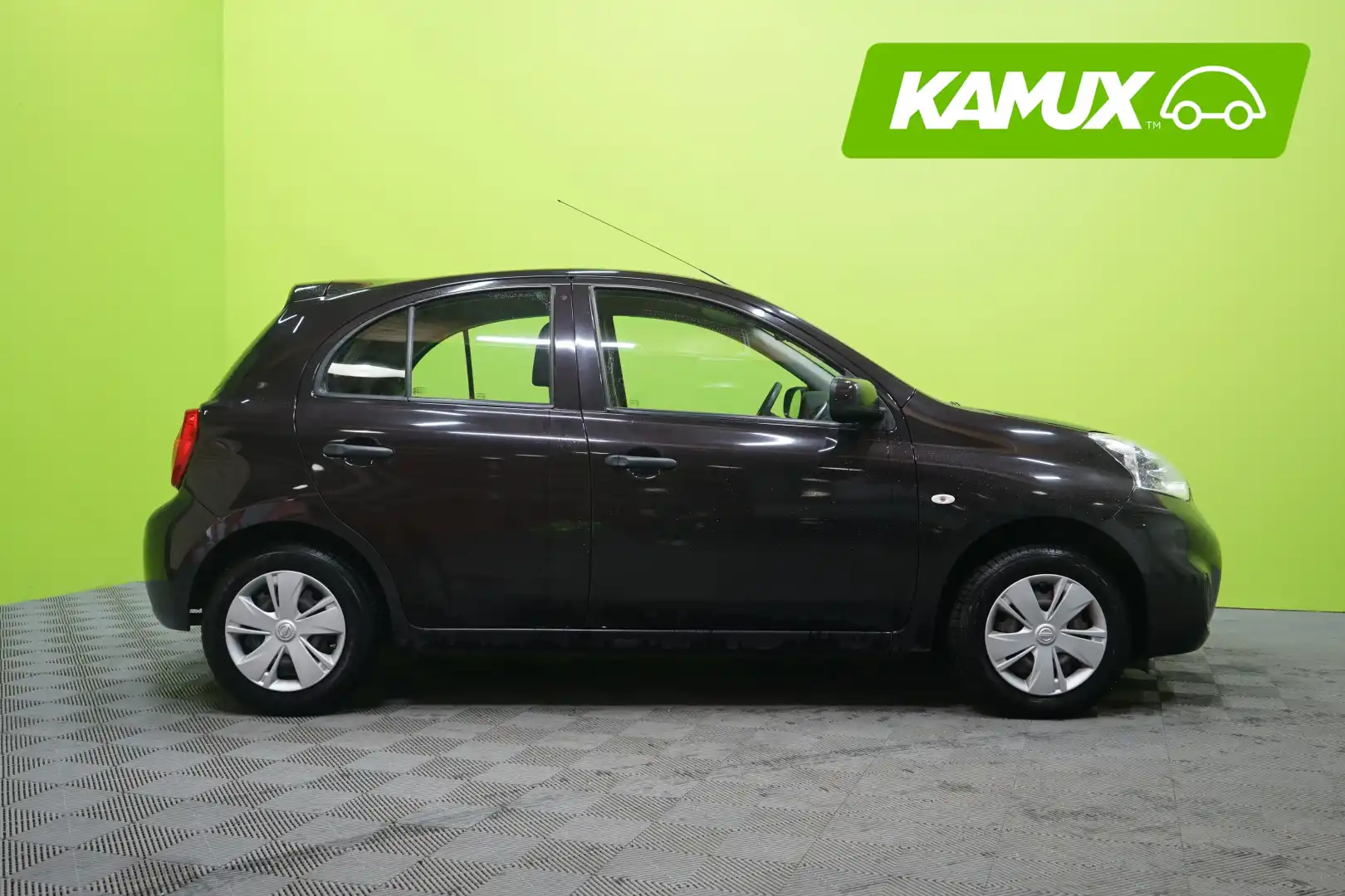 car-image