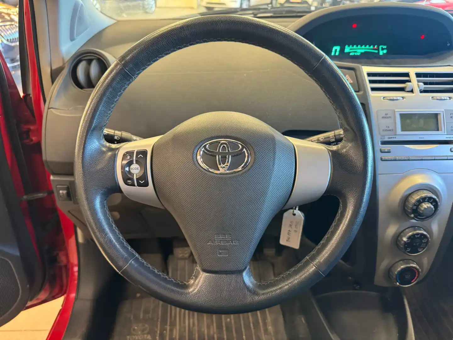 car-image